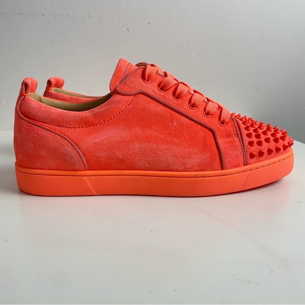New Christian Louboutin Sneakers Men 43.5 Louis Junior Spikes Orlato Suede Coral
